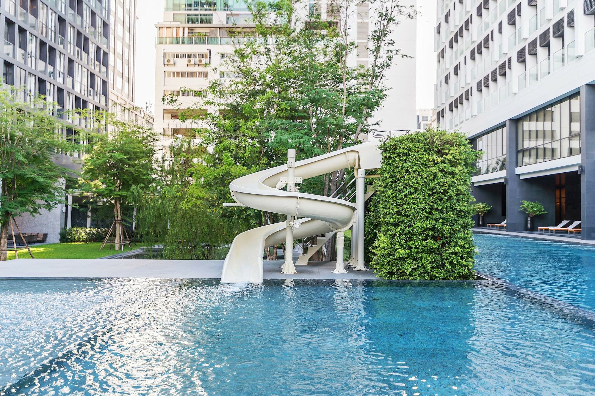 Grand Central Bangkok By Favstay Bagian luar foto